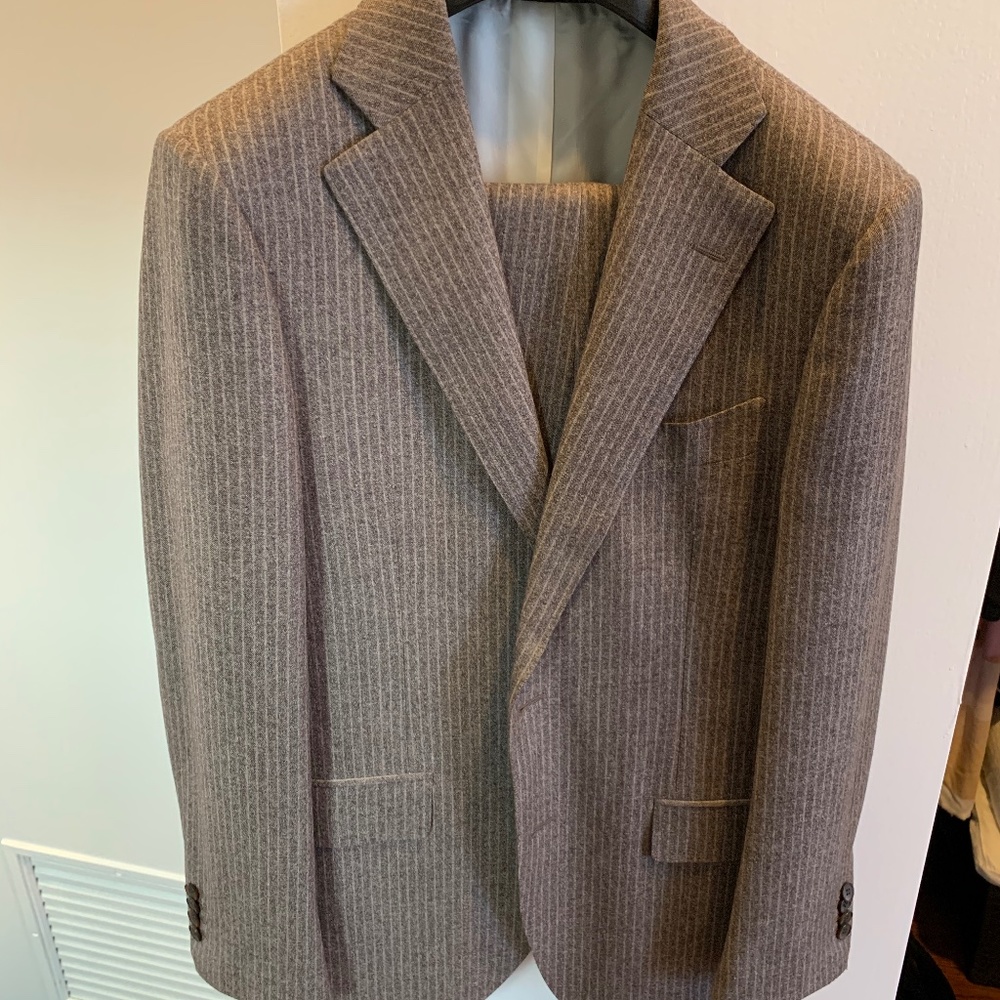 Suitsupply Lazio Brown Stripe 40L